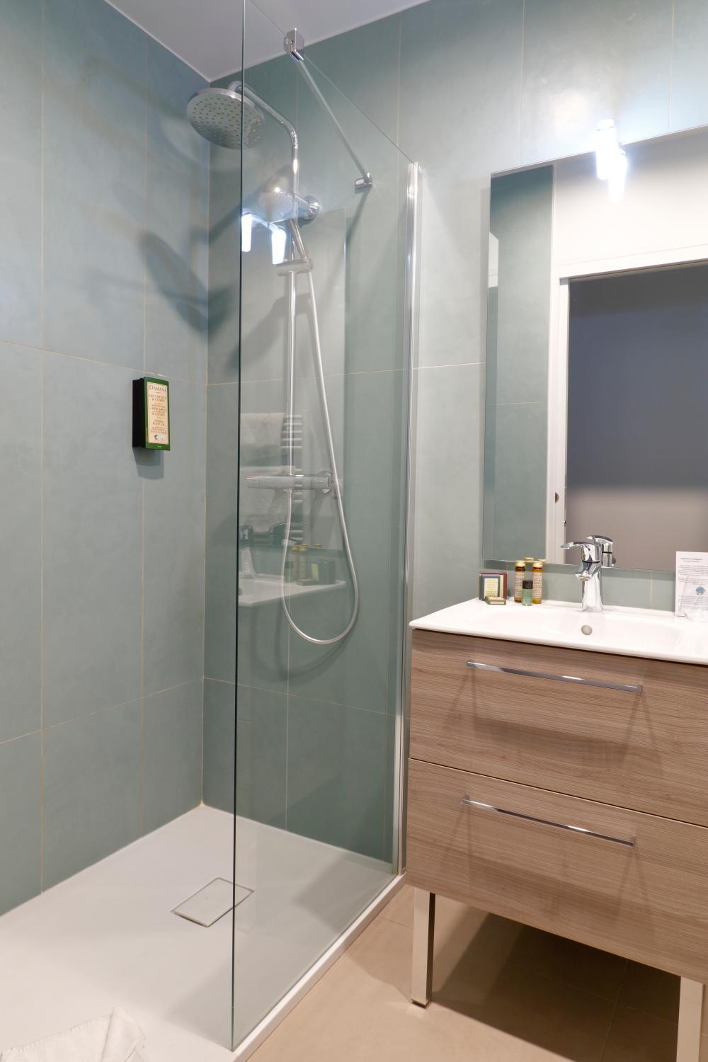Les Herbes Folles Hotel Mauregard